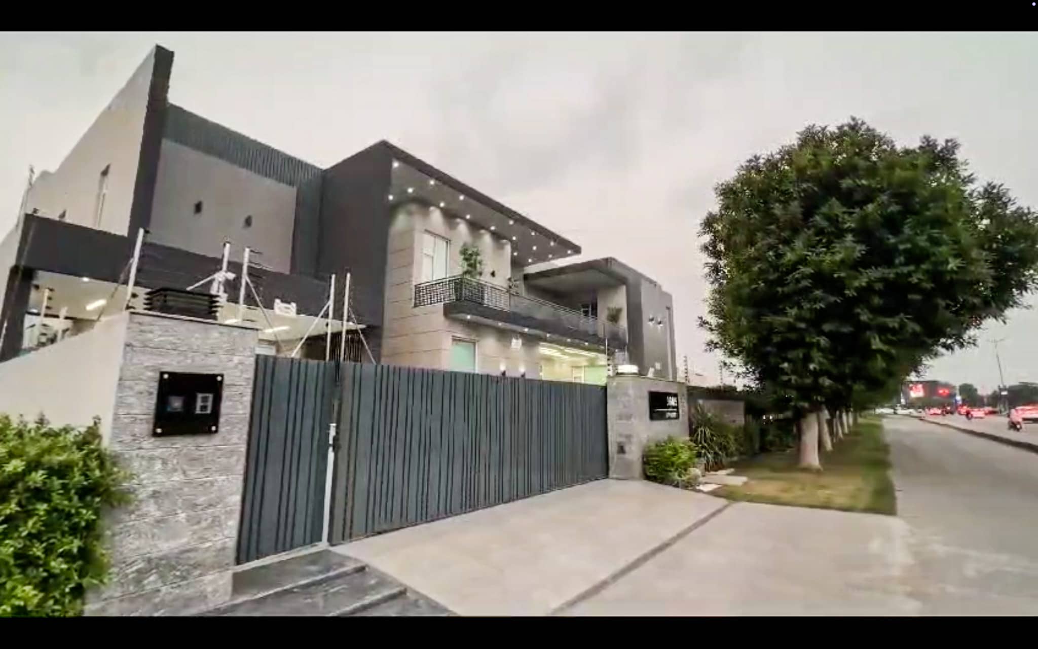 2 Kanal Fully Furnished Luxury House with Pool, Basement & Home Theatre - DHA Phase 6 22