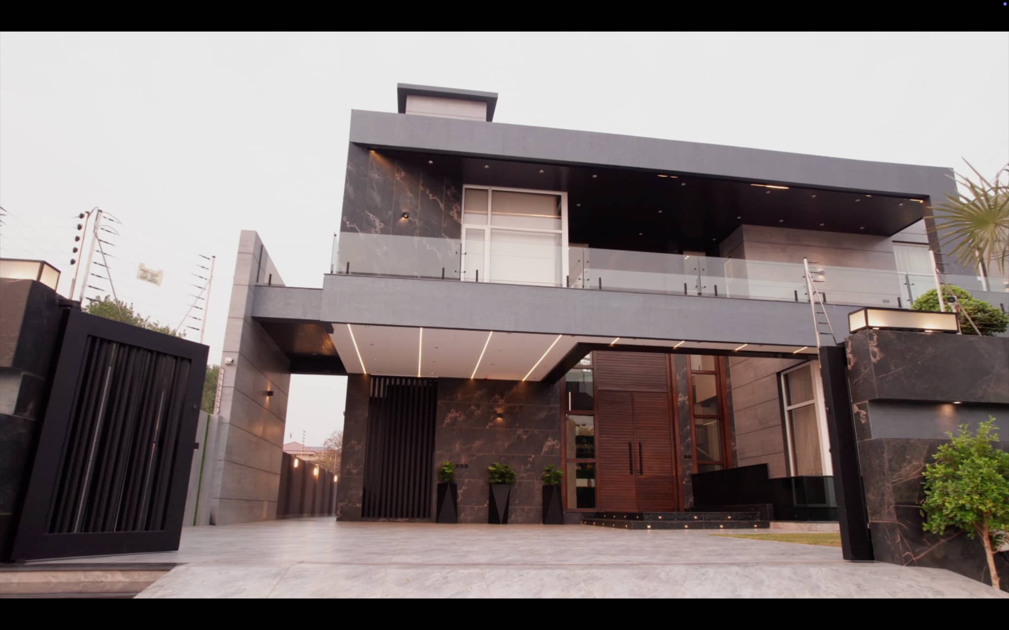 2 Kanal Fully Furnished Luxury House with Pool, Basement & Home Theatre - DHA Phase 6 6