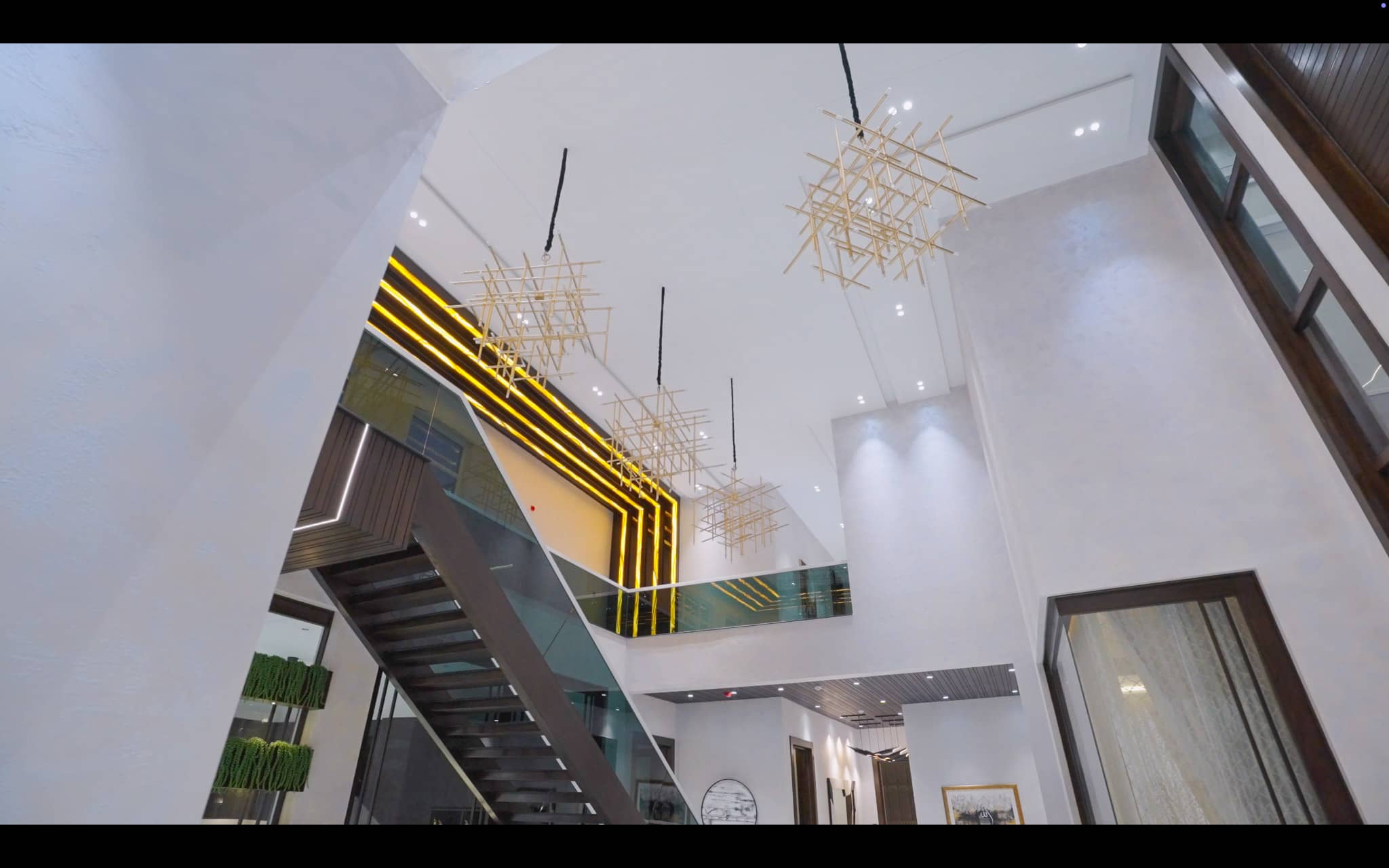 2 Kanal Fully Furnished Luxury House with Pool, Basement & Home Theatre - DHA Phase 6 10