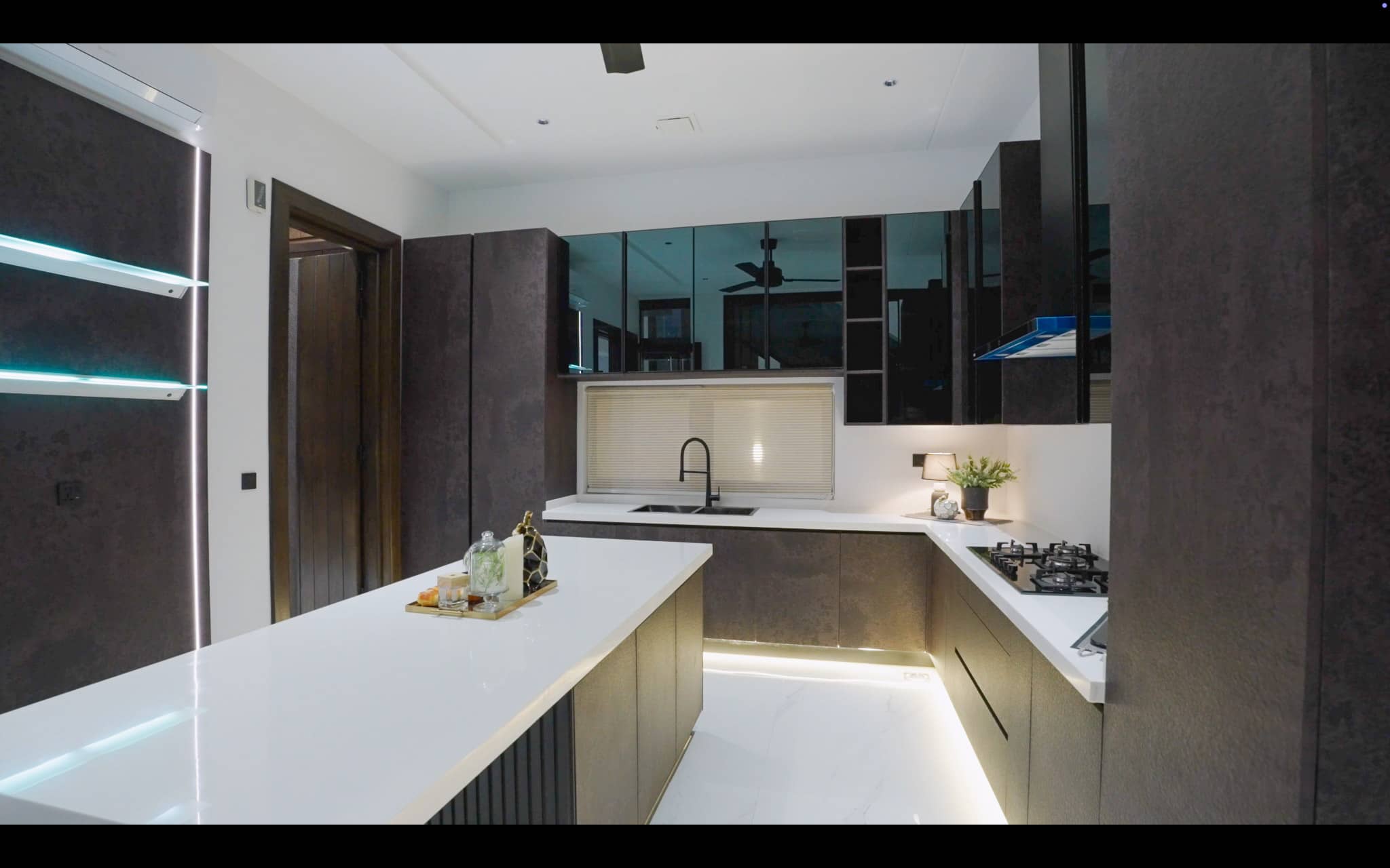 2 Kanal Fully Furnished Luxury House with Pool, Basement & Home Theatre - DHA Phase 6 18