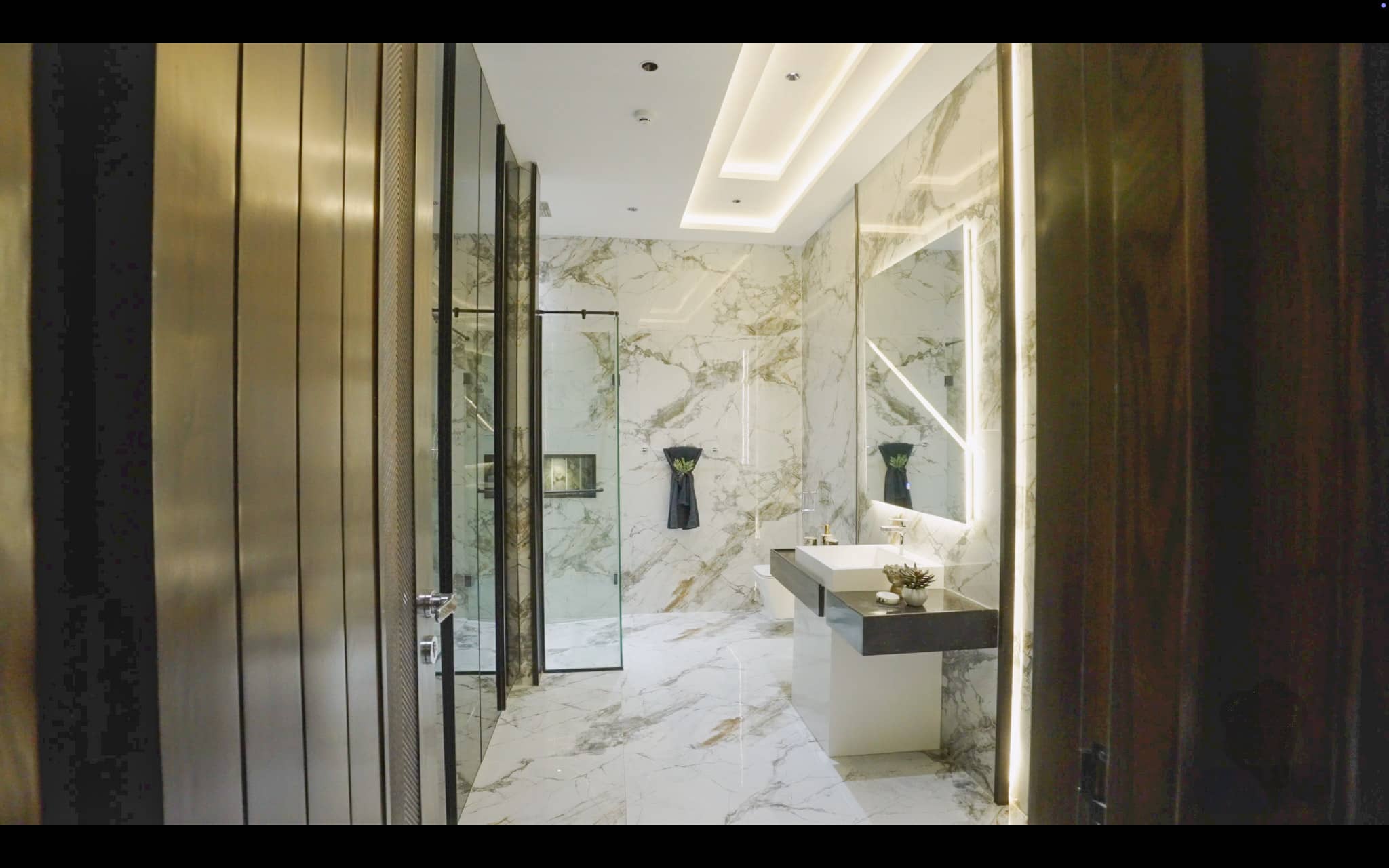 2 Kanal Fully Furnished Luxury House with Pool, Basement & Home Theatre - DHA Phase 6 30