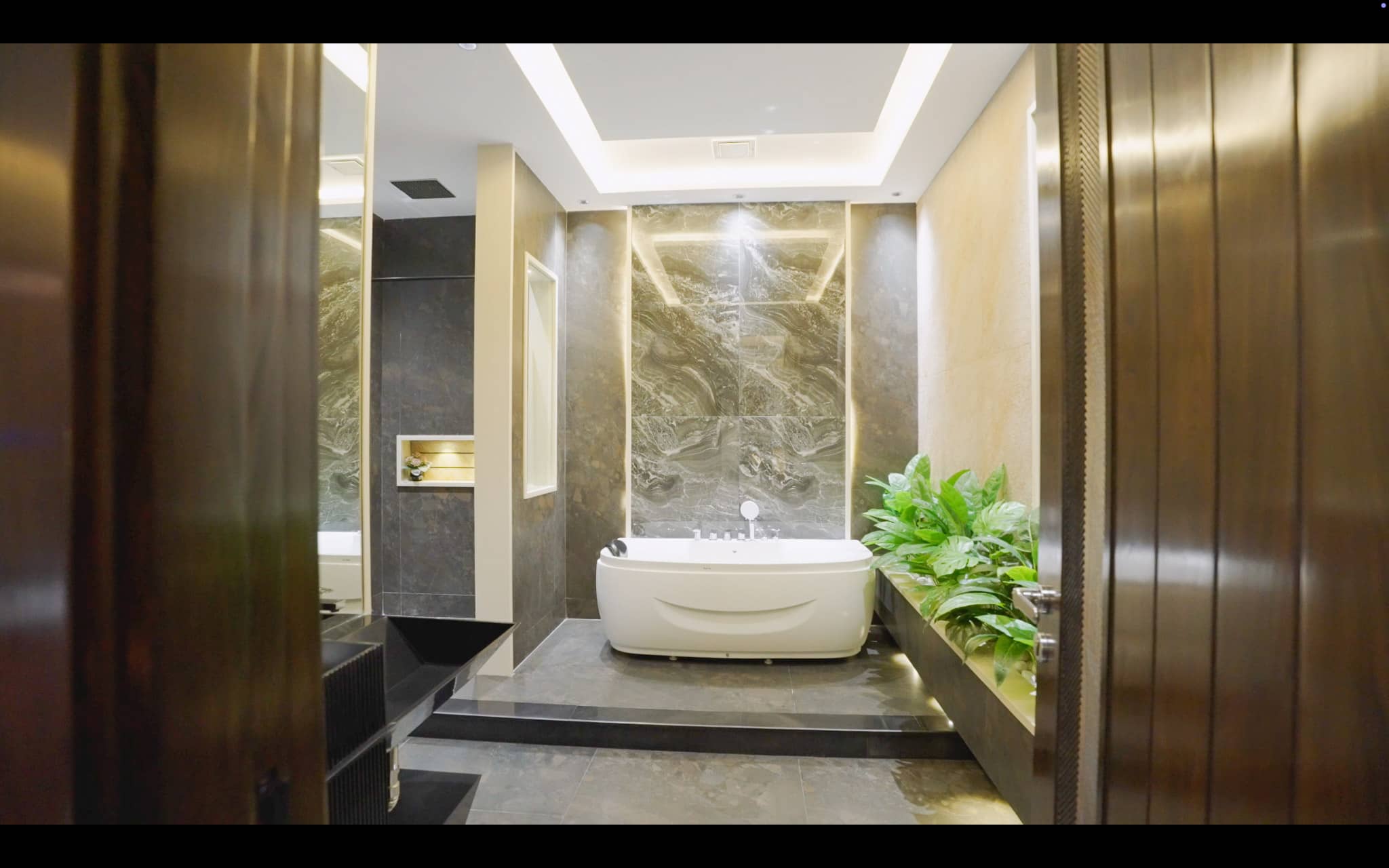 2 Kanal Fully Furnished Luxury House with Pool, Basement & Home Theatre - DHA Phase 6 39