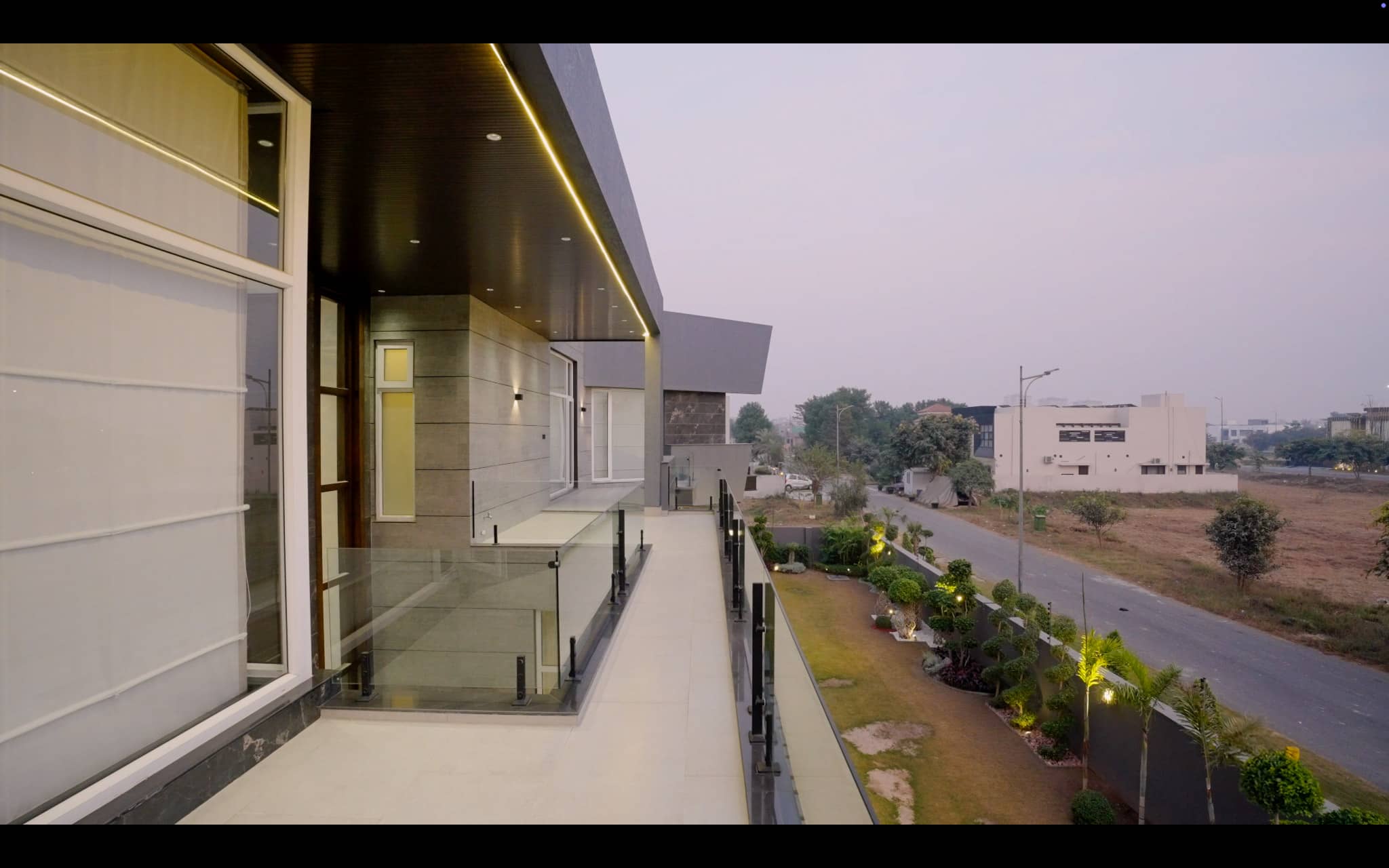 2 Kanal Fully Furnished Luxury House with Pool, Basement & Home Theatre - DHA Phase 6 43