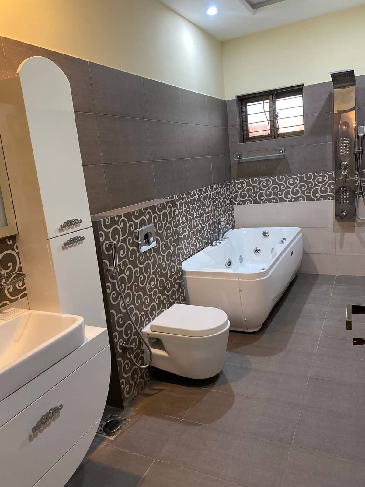 20 Marla Renovated House for Sale in DHA Phase 6 Lahore 3