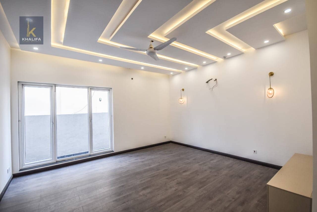 20 Marla New House Urgent Sale in DHA Phase 6 Lahore 21