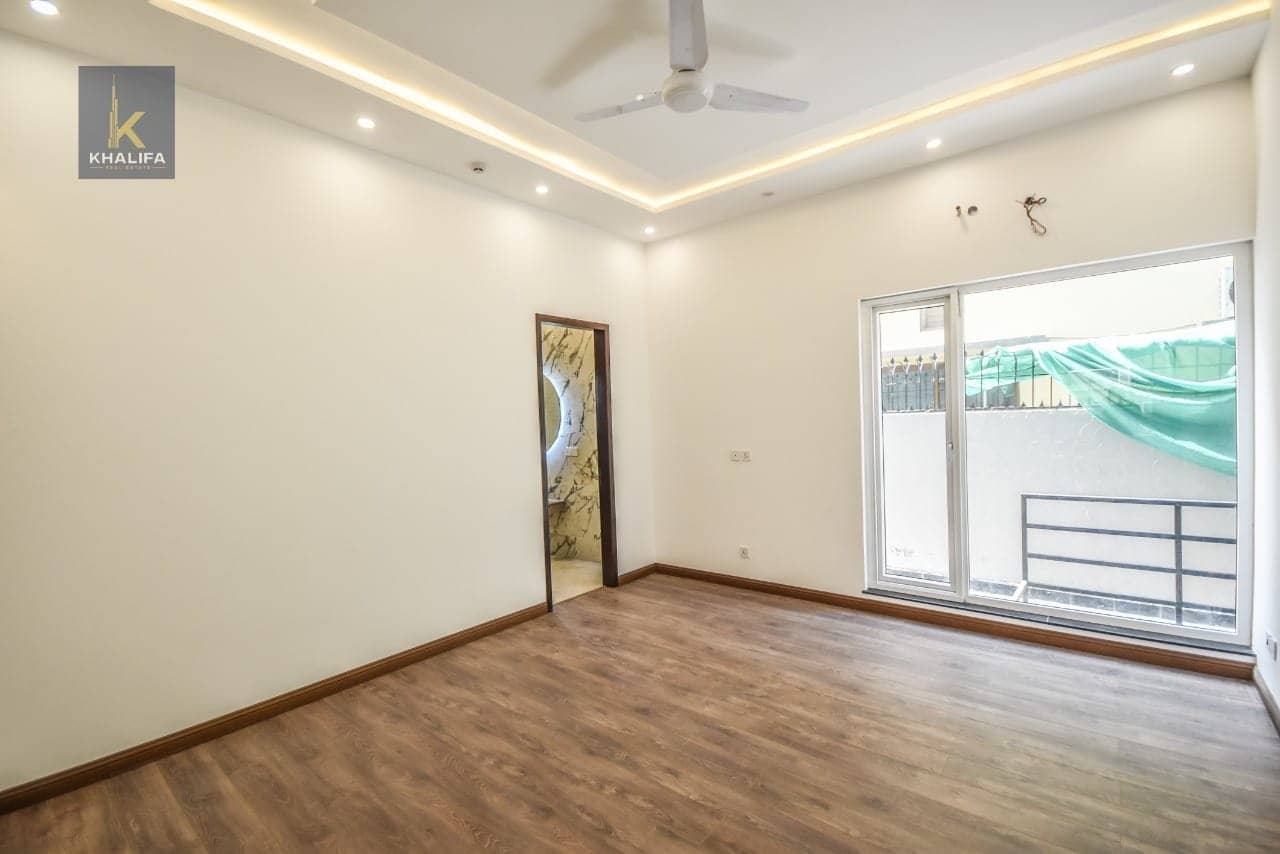 20 Marla New House Urgent Sale in DHA Phase 6 Lahore 22