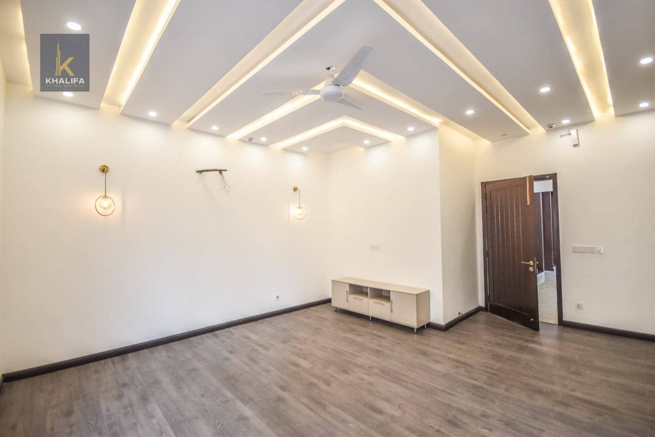 20 Marla New House Urgent Sale in DHA Phase 6 Lahore 24