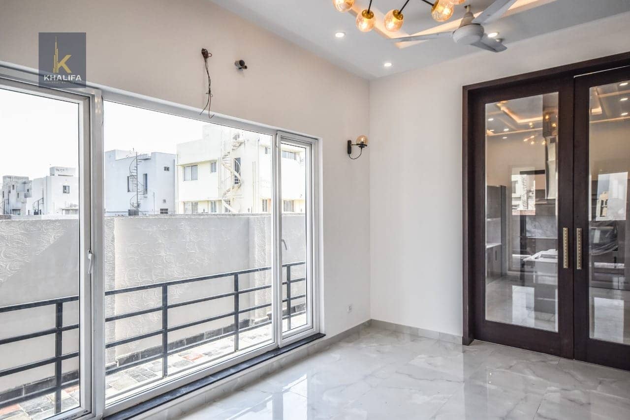 20 Marla New House Urgent Sale in DHA Phase 6 Lahore 26