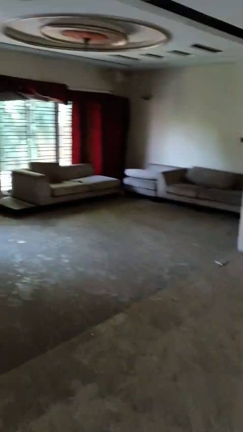 20 Marla used house is available for sale in DHA Phase 3 8