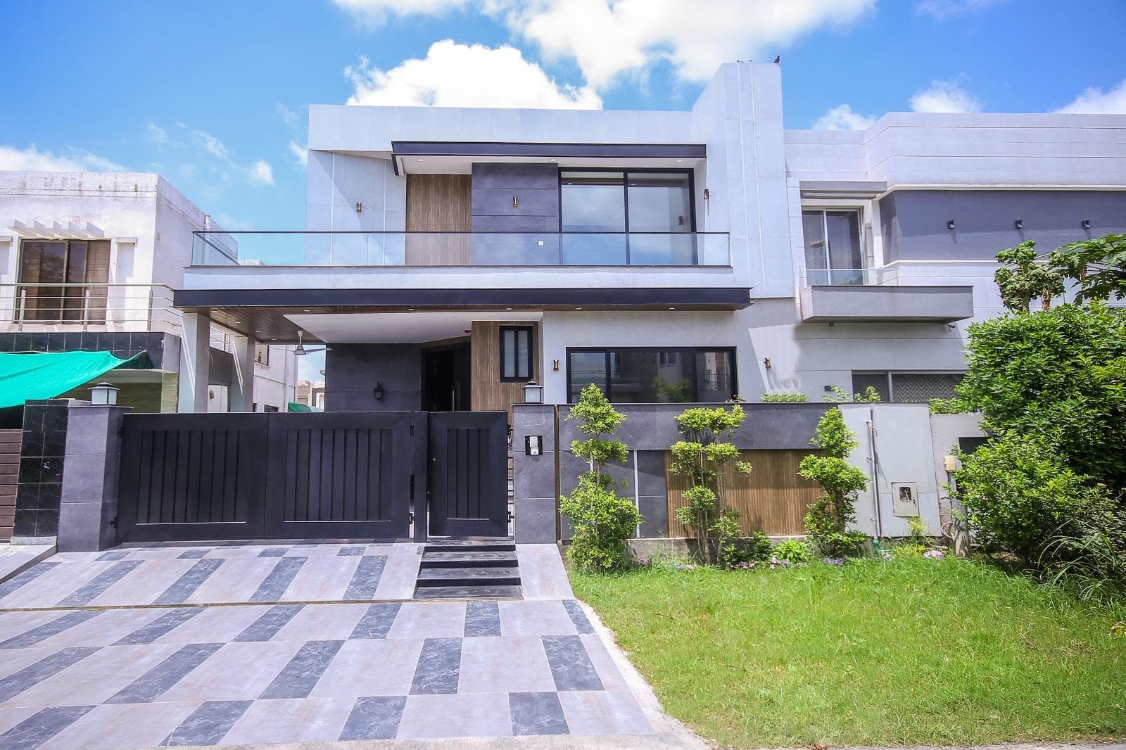 10 Marla Brand New House for sale in DHA, Lahore | TL-1039 Slide 1