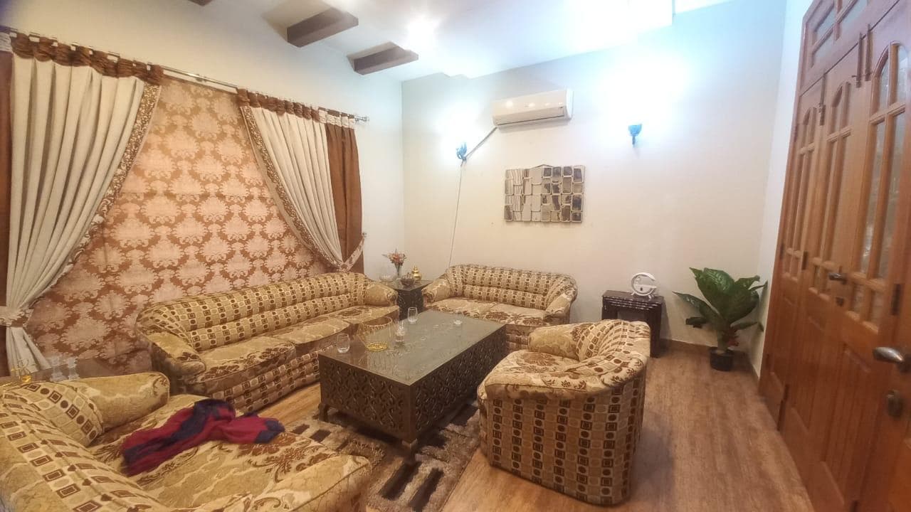 10 Marla Used House for sale in DHA, Lahore | TL-1141 Slide 1