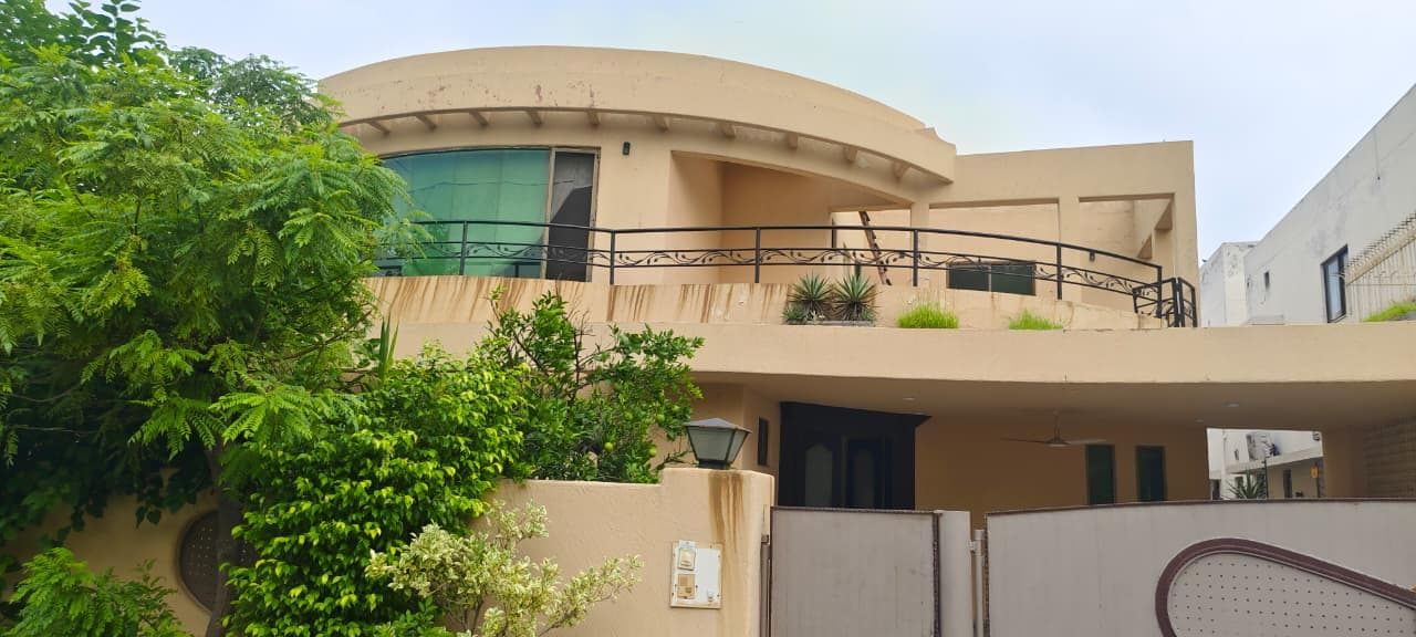 20 Marla Used House for sale in DHA, Lahore | TL-1053 Slide 1