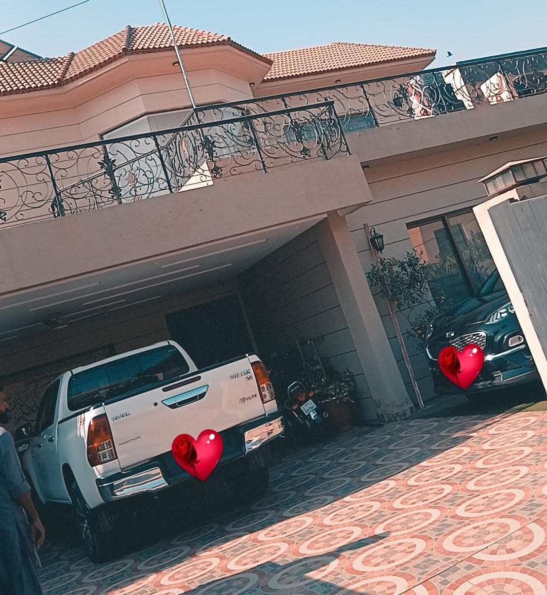 20 Marla Used House for sale in DHA, Lahore | TL-1230 Slide 1