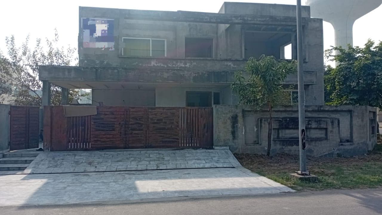 20 Marla Used House for sale in DHA, Lahore | TL-1397 Slide 1