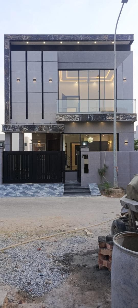 5 Marla Brand New House for sale in DHA, Lahore | TL-1475 Slide 1