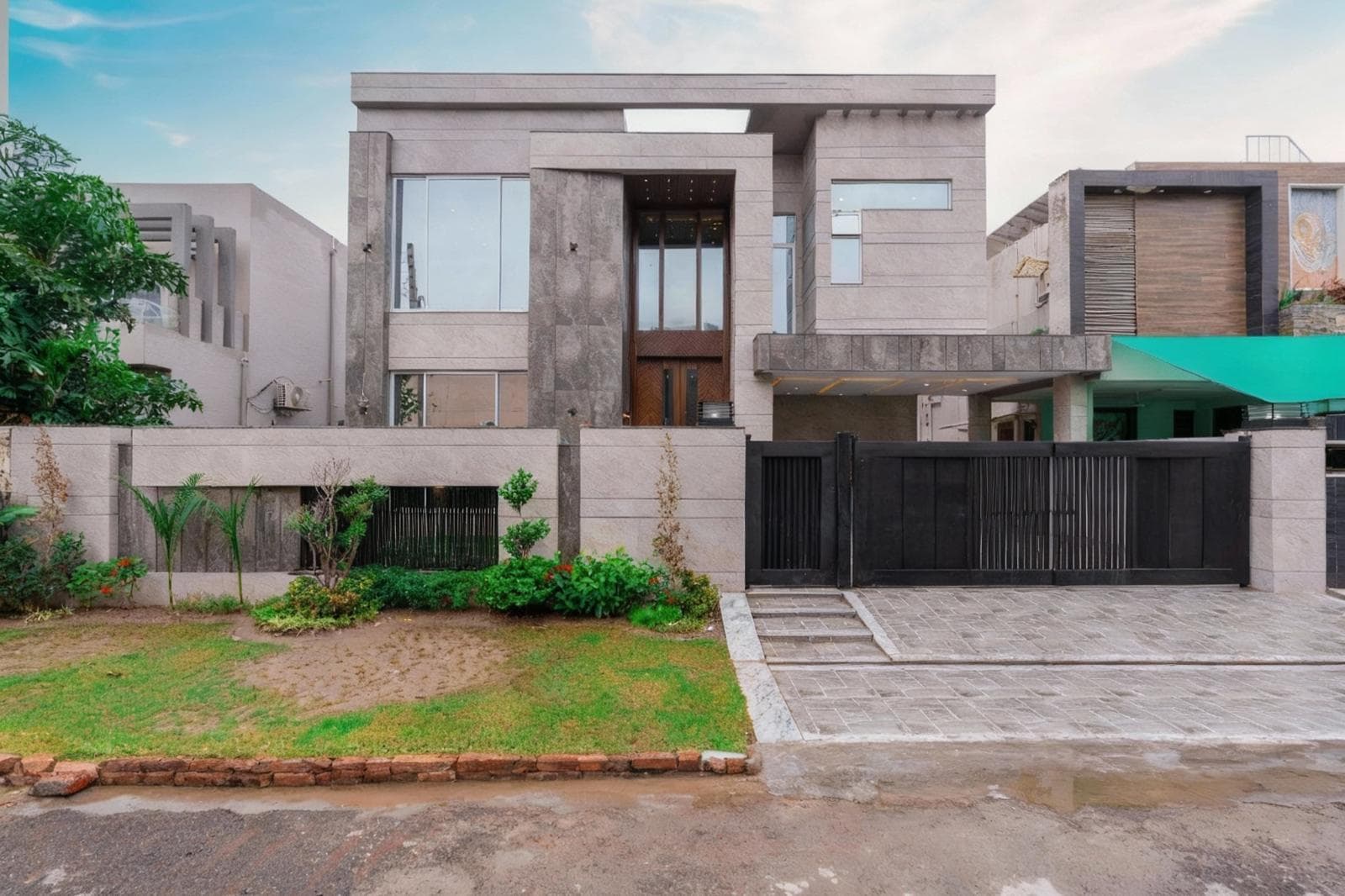 20 Marla Brand New House for sale in Lake City Meadows (EX State Life), Lahore | TL-1481 Slide 1