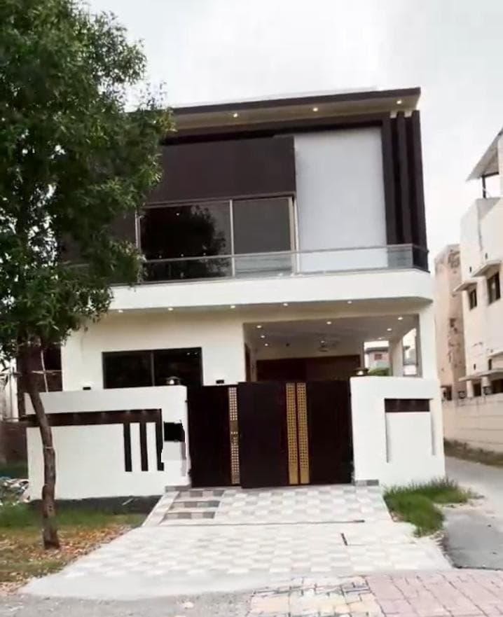 5 Marla Brand New House for sale in DHA, Lahore | TL-1653 Slide 1
