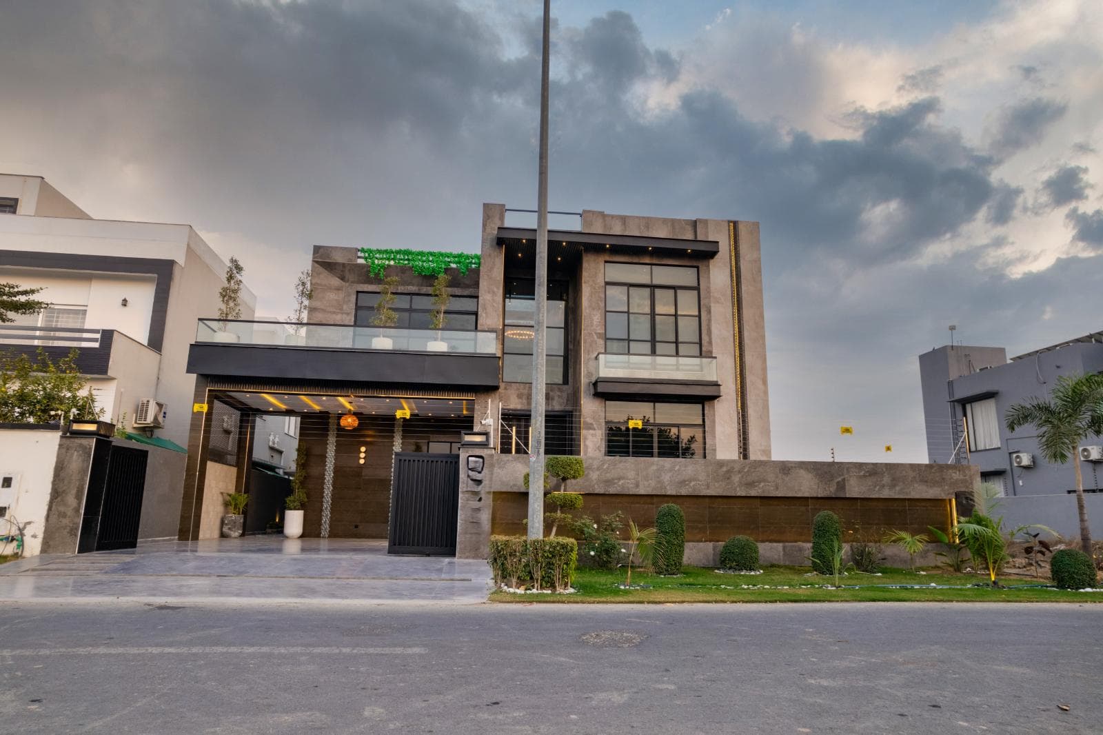 20 Marla Brand New House for sale in DHA, Lahore | TL-1828 Slide 1