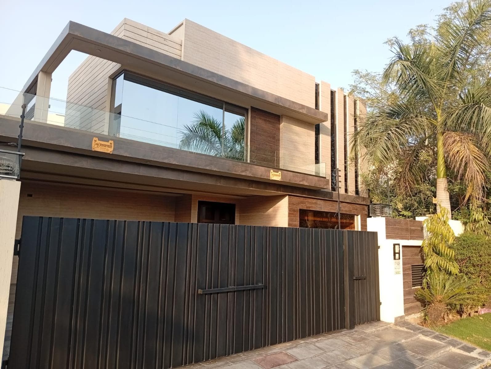20 Marla Used House for sale in DHA, Lahore | TL-2050 Slide 1