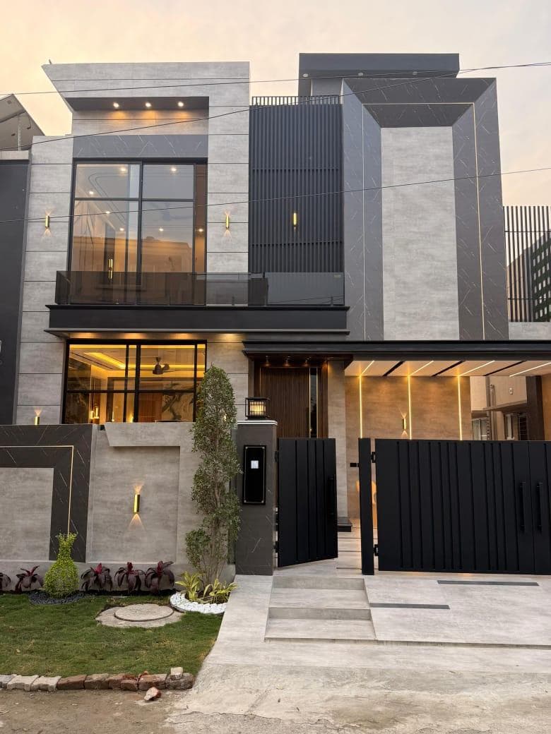 10 Marla Brand New House for sale in Lake City Meadows (EX State Life), Lahore | TL-2180 Slide 1