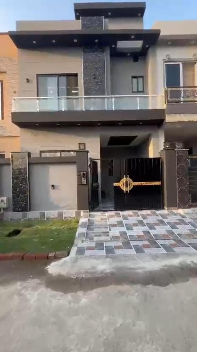5 Marla Brand New House for sale in Paragon City, Lahore | TL-2188 Slide 1
