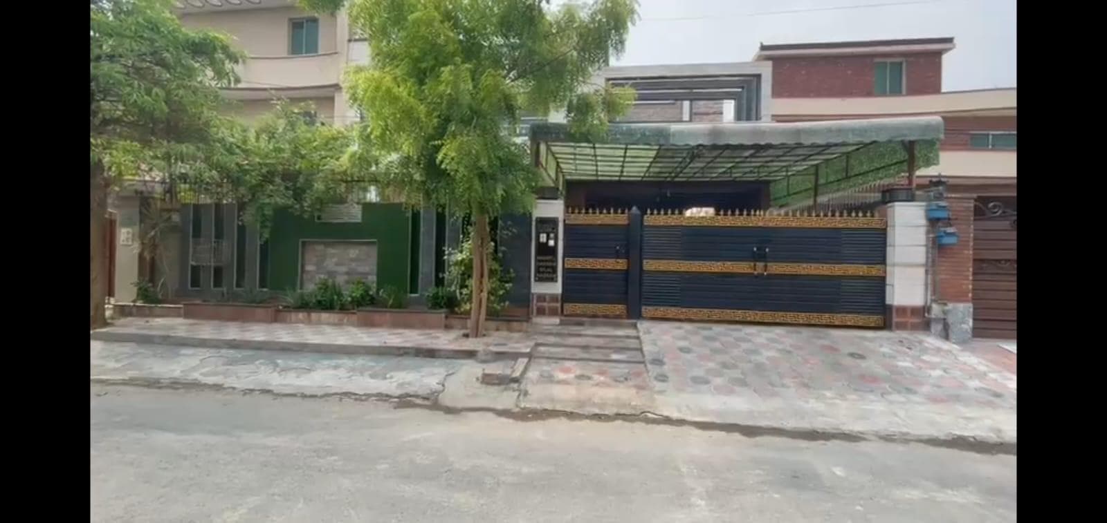 20 Marla Used House for sale in PIA Housing Society, Lahore | TL-2197 Slide 1
