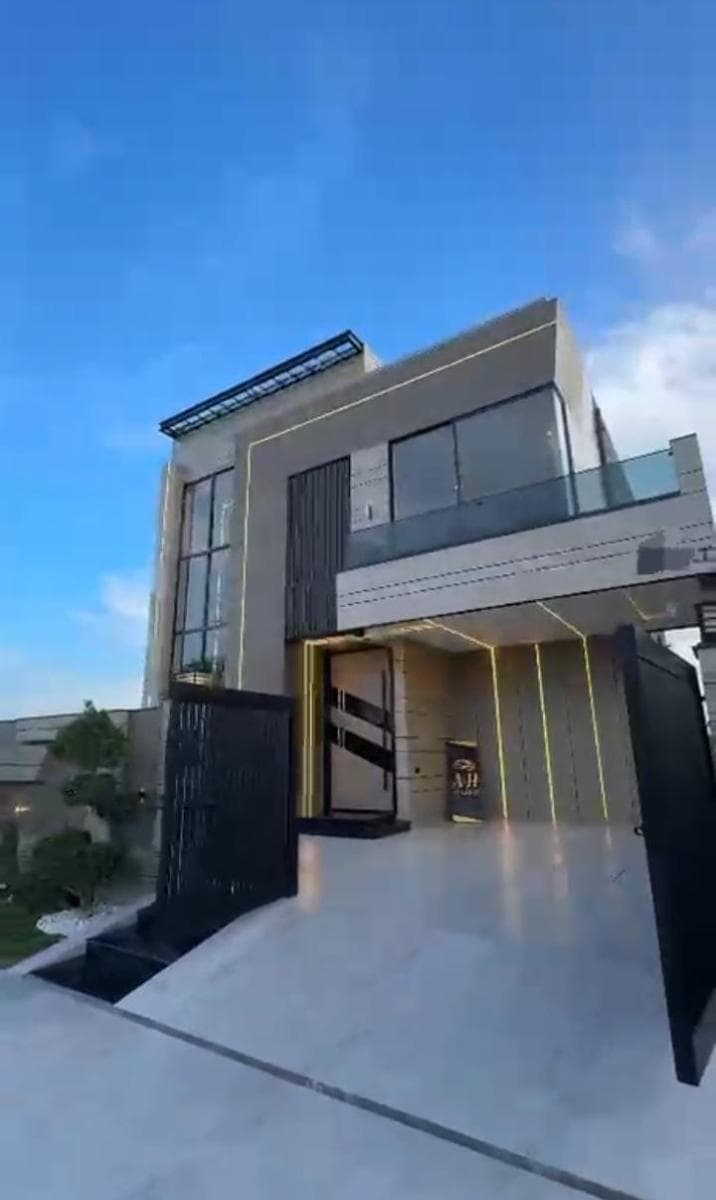 10 Marla Brand New House for sale in DHA, Lahore | TL-2198 Slide 1