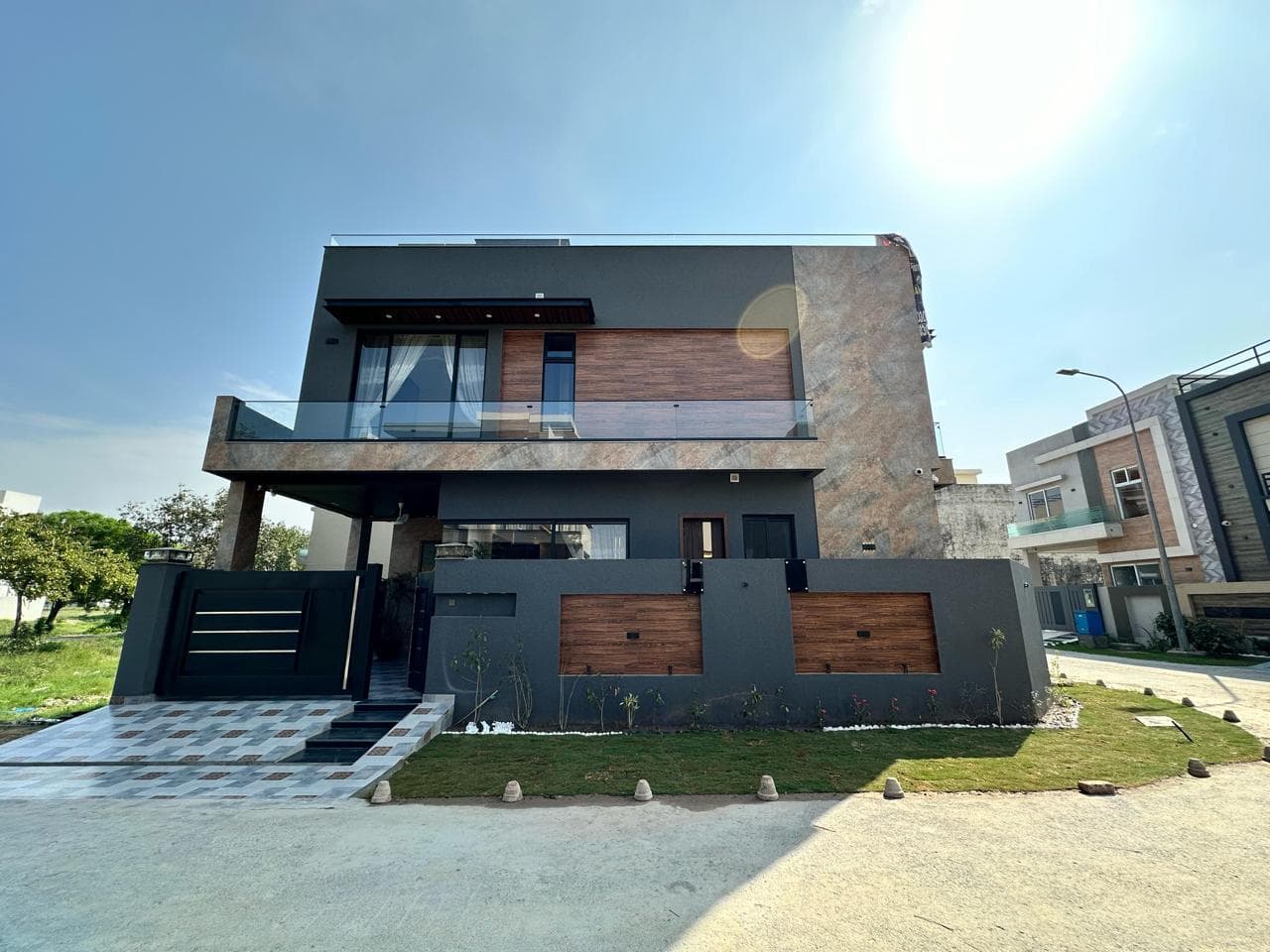5 Marla Used House for sale in DHA, Lahore | TL-2412 Slide 1