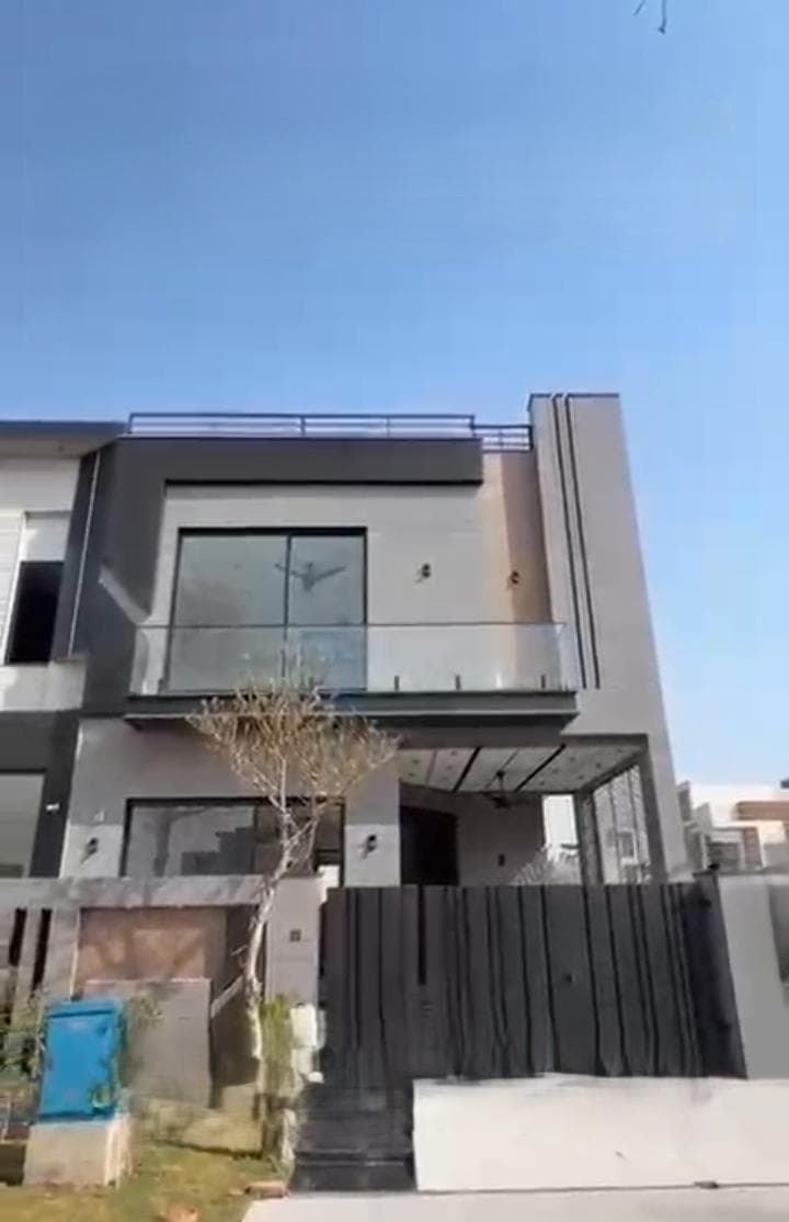 5 Marla Brand New House for sale in DHA, Lahore | TL-2587 Slide 1