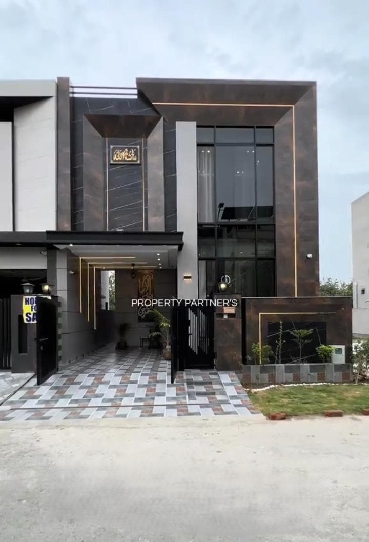 5 Marla Brand New House for sale in DHA, Lahore | TL-2439 Slide 1