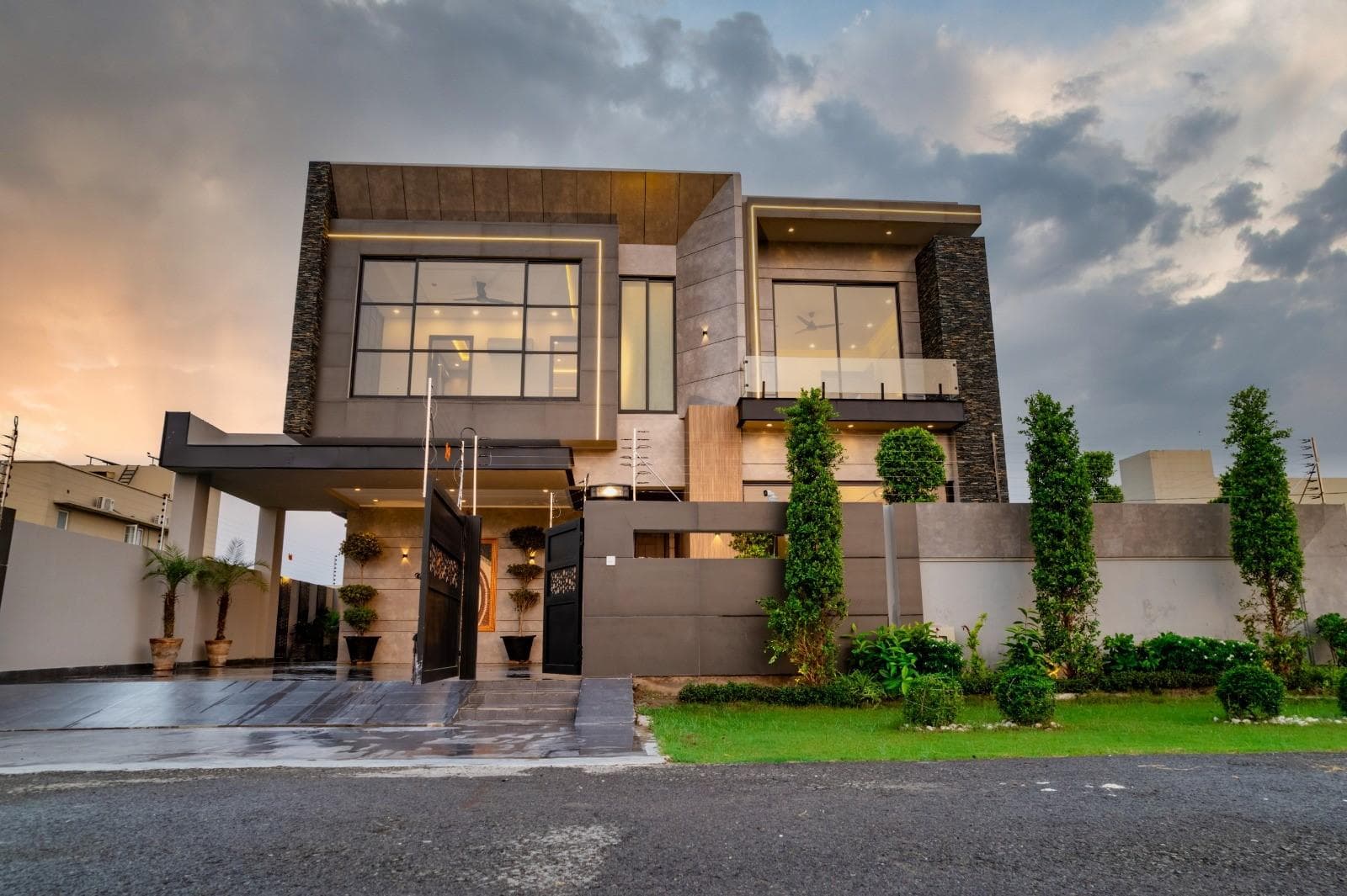 20 Marla Brand New House for sale in DHA, Lahore | TL-2644 Slide 1