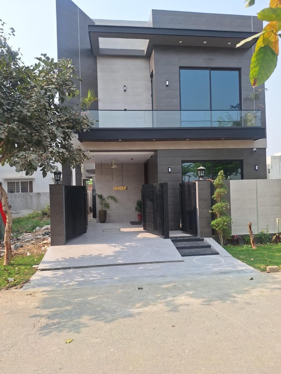 5 Marla Brand New House for sale in DHA Lahore, Lahore | TL-2468 Slide 1