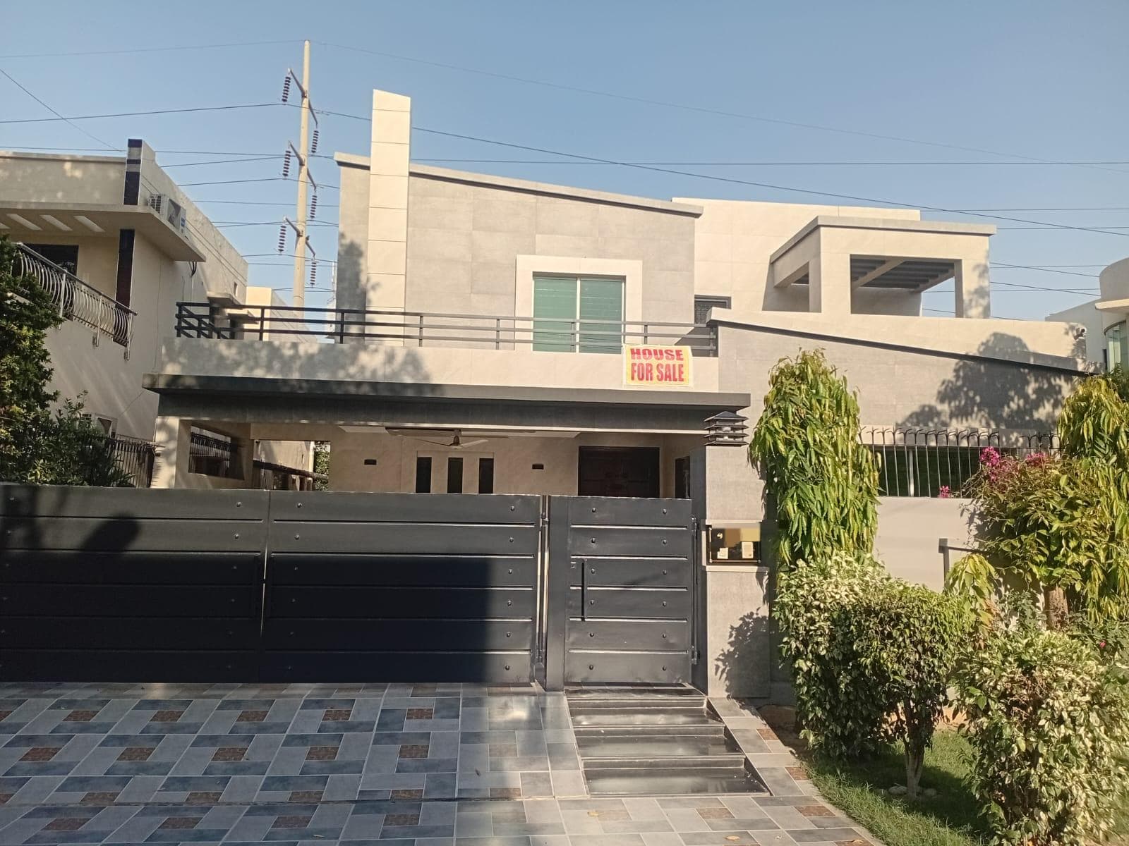 20 Marla Used House for sale in DHA, Lahore | TL-2621 Slide 1
