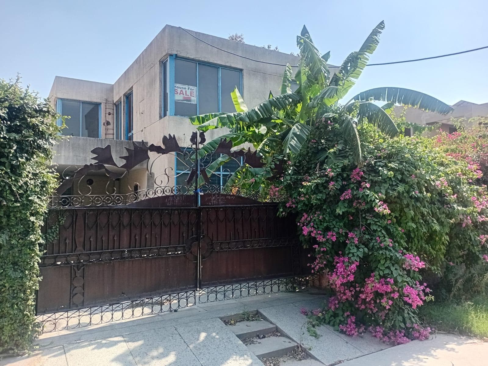 20 Marla Used House for sale in DHA, Lahore | TL-2450 Slide 1