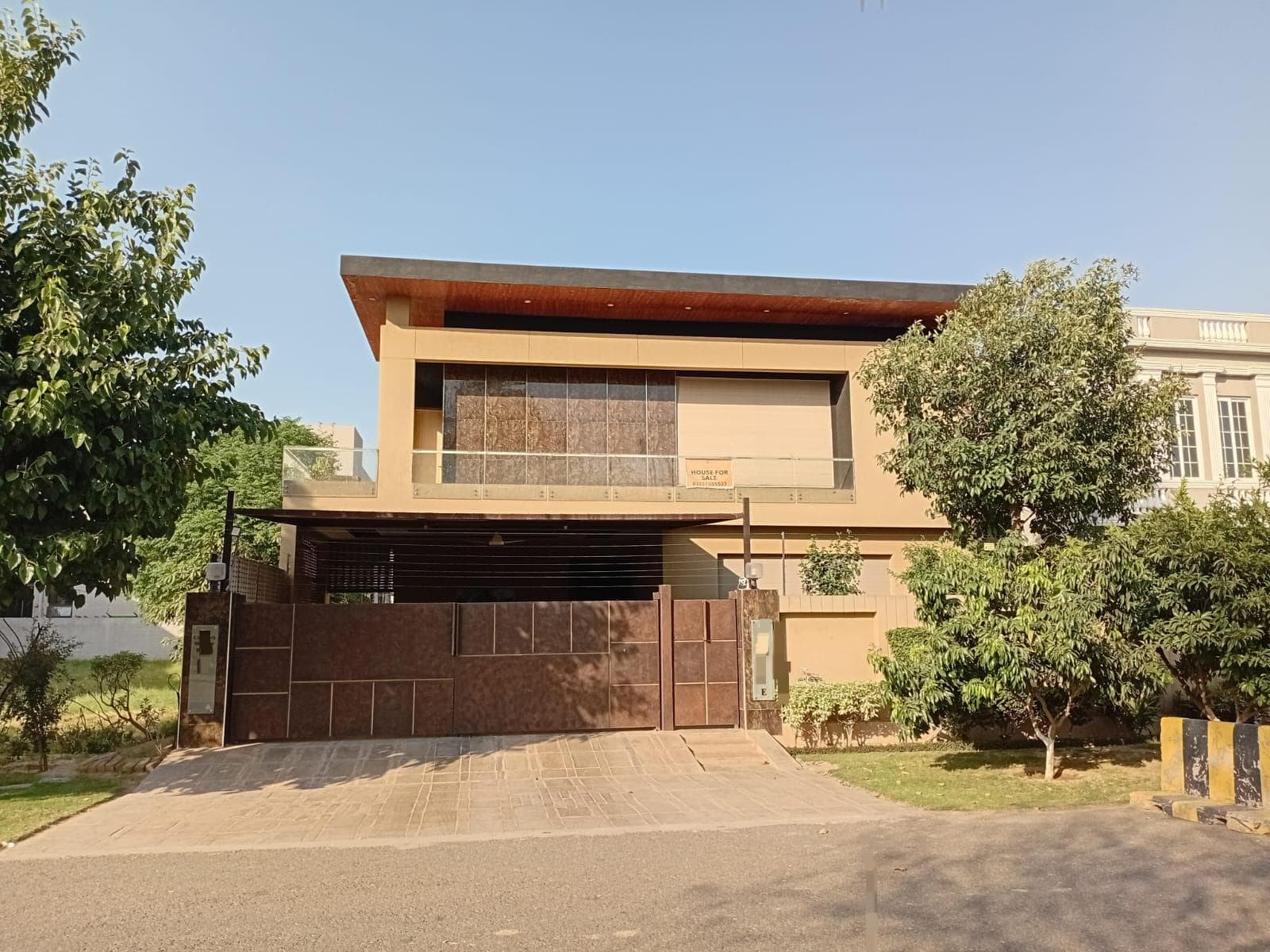 20 Marla Used House for sale in DHA, Lahore | TL-2670 Slide 1