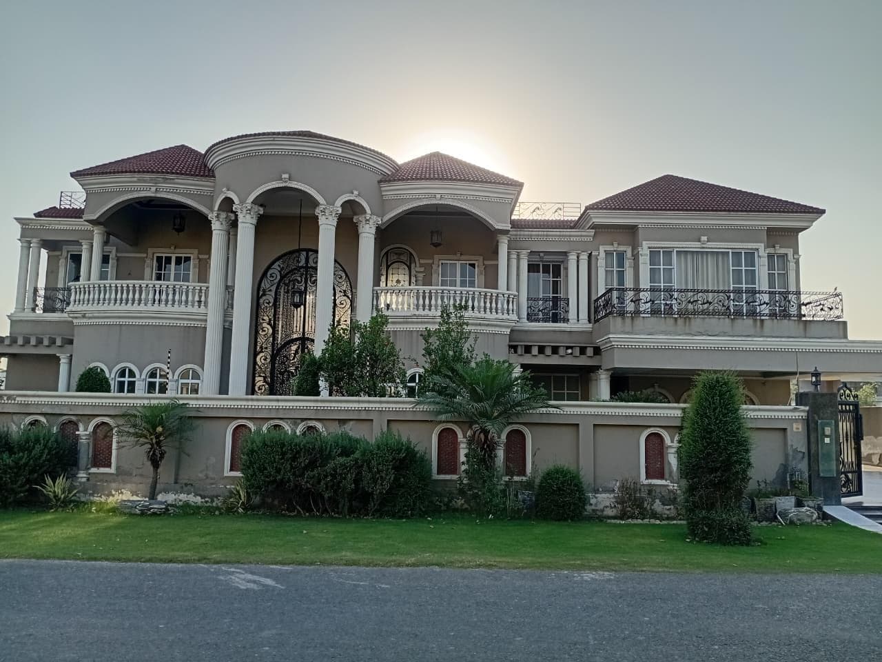 40 Marla Used House for sale in DHA, Lahore | TL-2695 Slide 1