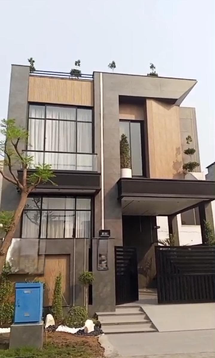 5 Marla Brand New House for sale in DHA Lahore, Lahore | TL-2756 Slide 1