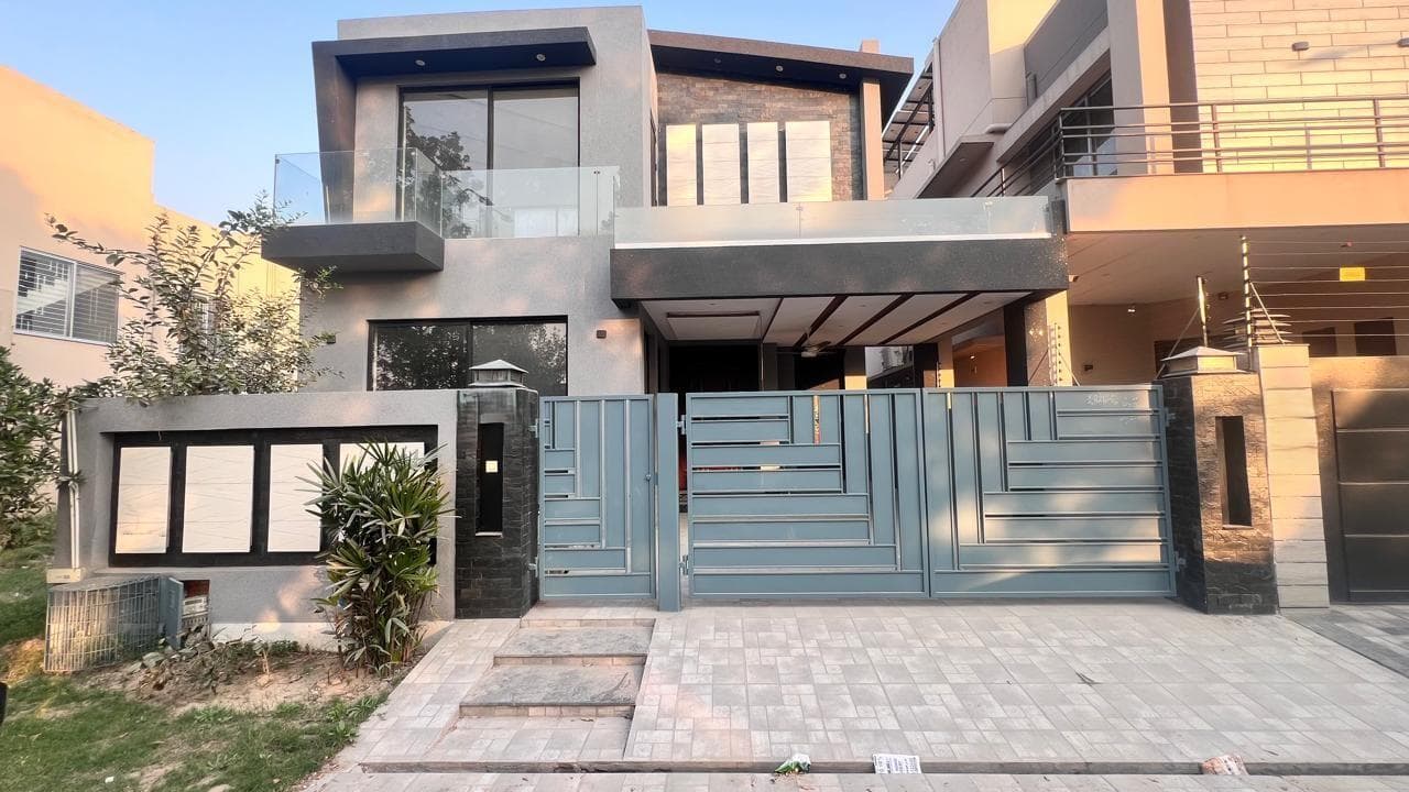 8 Marla Brand New House for sale in DHA Lahore, Lahore | TL-2455 Slide 1