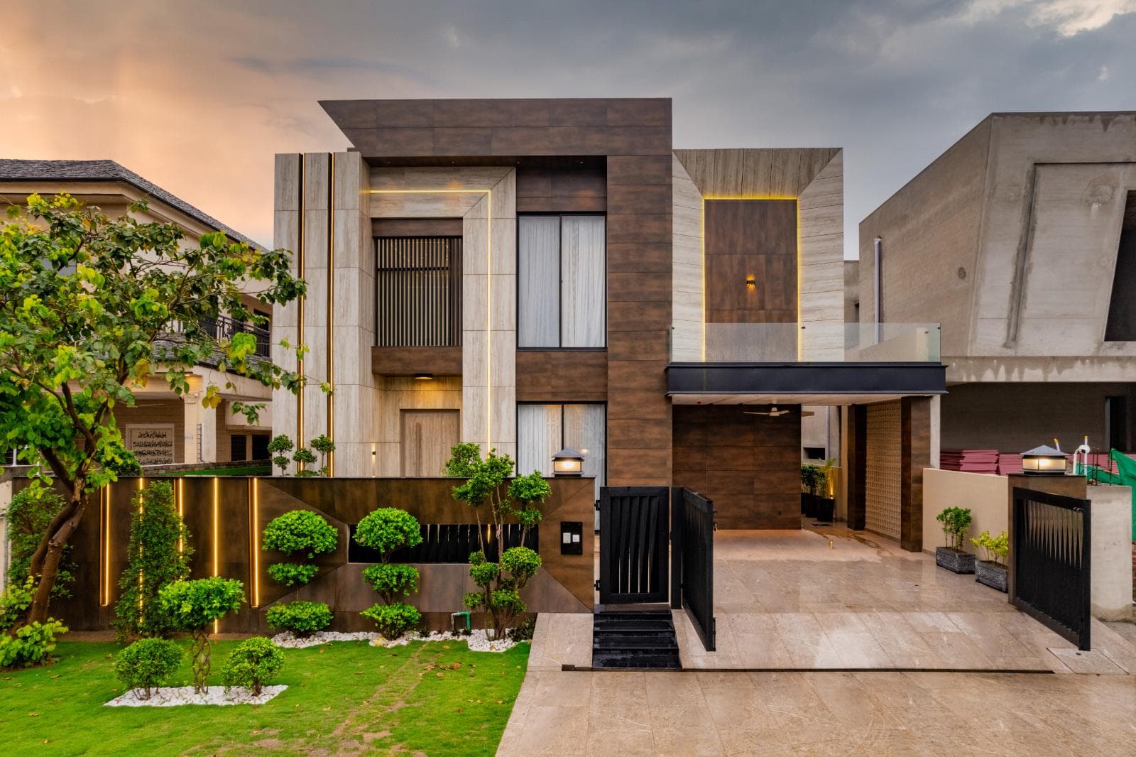 20 Marla Brand New House for sale in DHA Lahore, Lahore | TL-2415 Slide 1