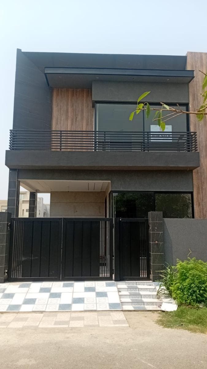 5 Marla Brand New House for sale in DHA Lahore, Lahore | TL-3176 Slide 1