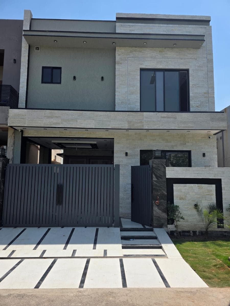 5 Marla Brand New House for sale in DHA Lahore, Lahore | TL-3177 Slide 1