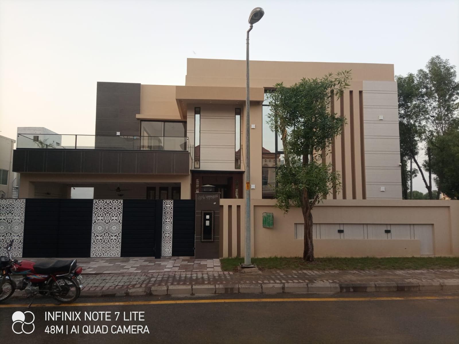 24 Marla Brand New House for sale in Bahria Town, Lahore | TL-3190 Slide 1
