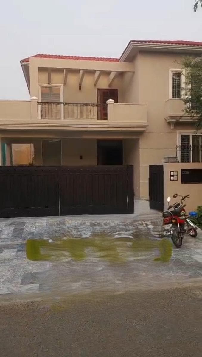 20 Marla Used House for sale in DHA Lahore, Lahore | TL-3191 Slide 1