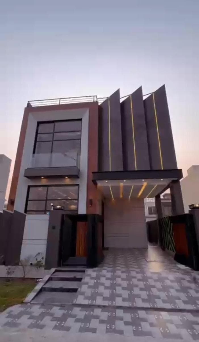 5 Marla Brand New House for sale in DHA Lahore, Lahore | TL-2749 Slide 1