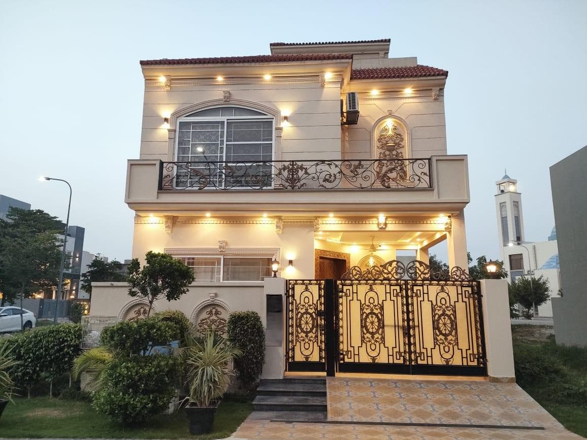 5 Marla Used House for sale in DHA Lahore, Lahore | TL-3230 Slide 1