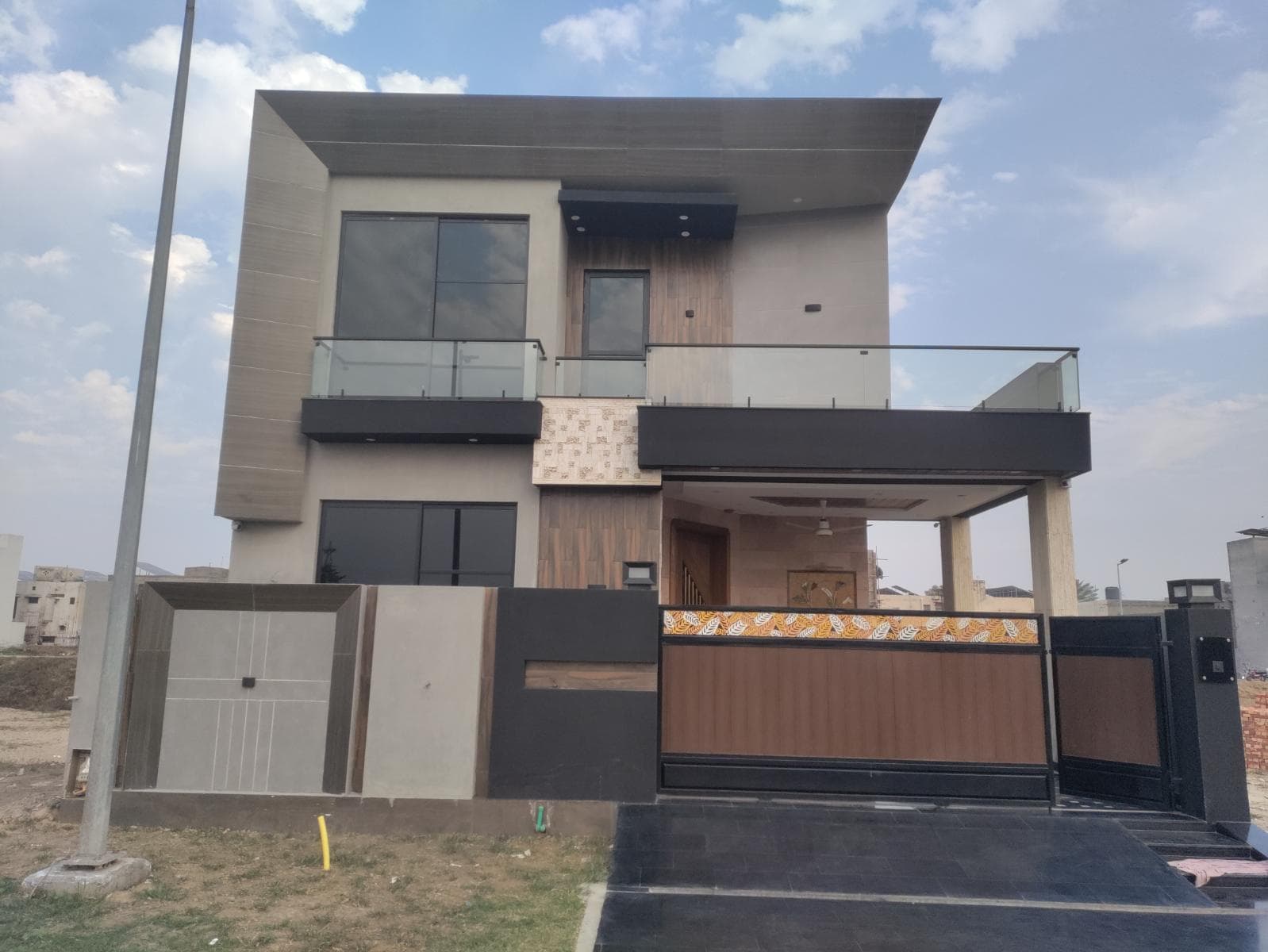 10 Marla Brand New House for sale in DHA, Lahore | TL-1677 Slide 1