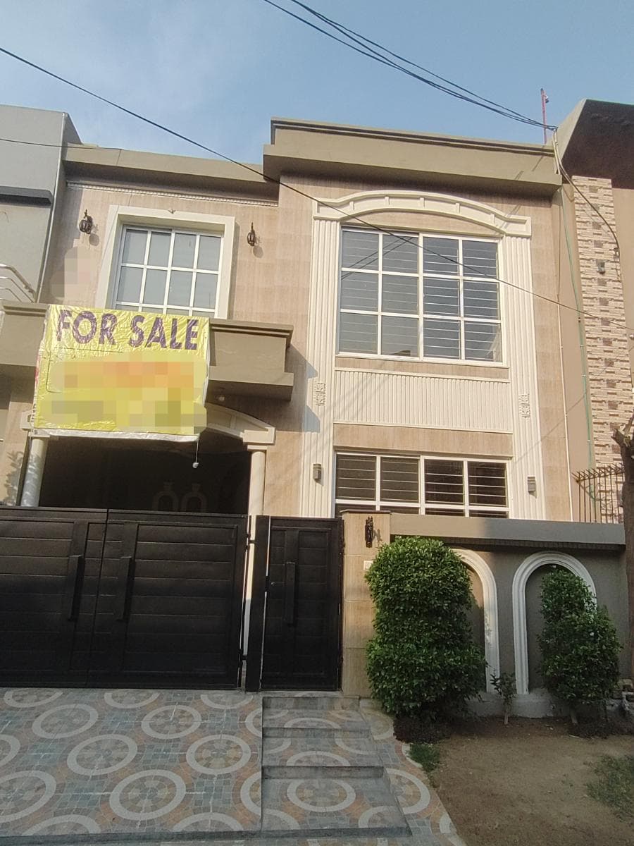 5 Marla Brand New House for sale in Bankers Town, Lahore | TL-1682 Slide 1