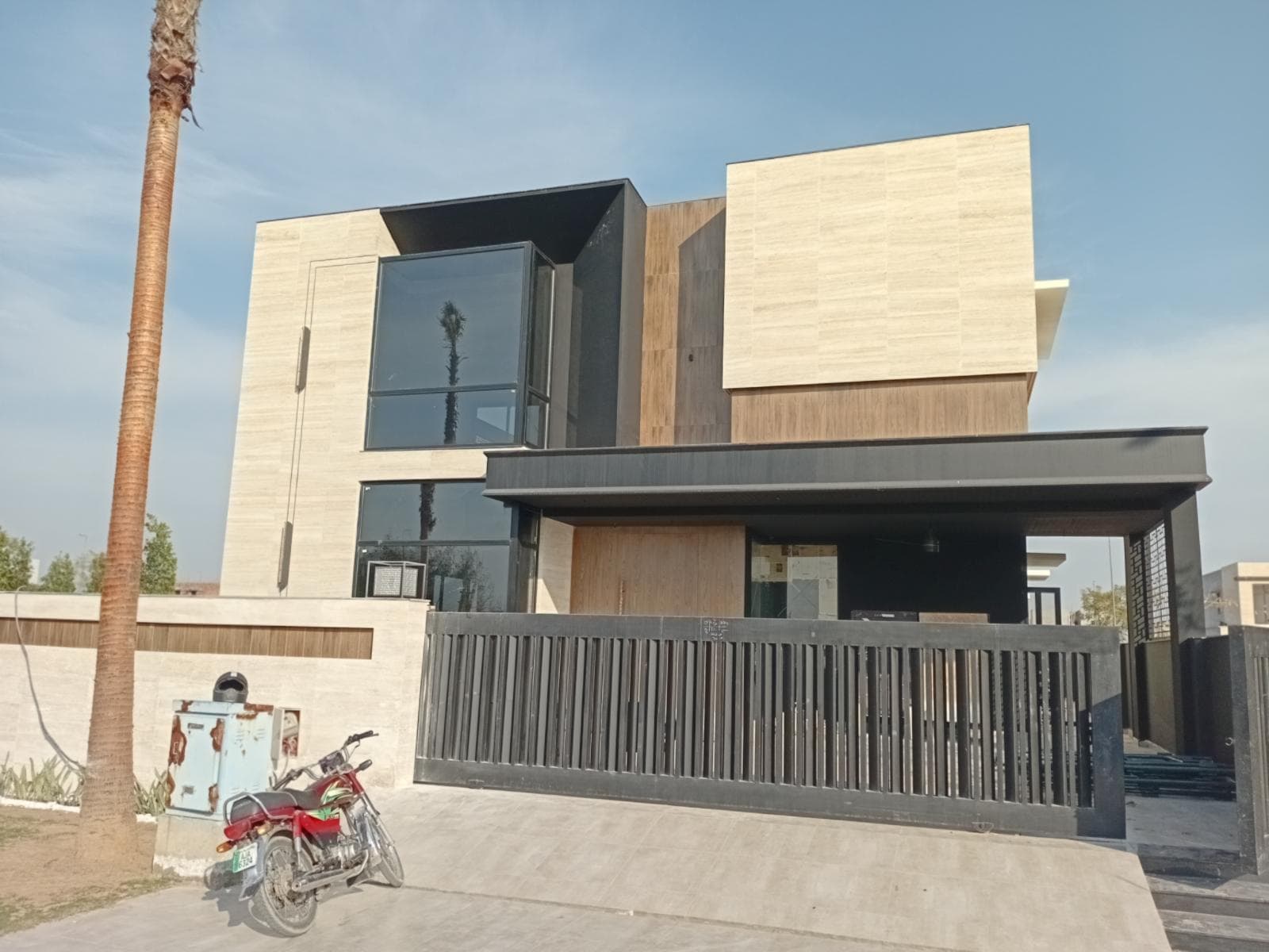 20 Marla Brand New House for sale in DHA, Lahore | TL-1820 Slide 1