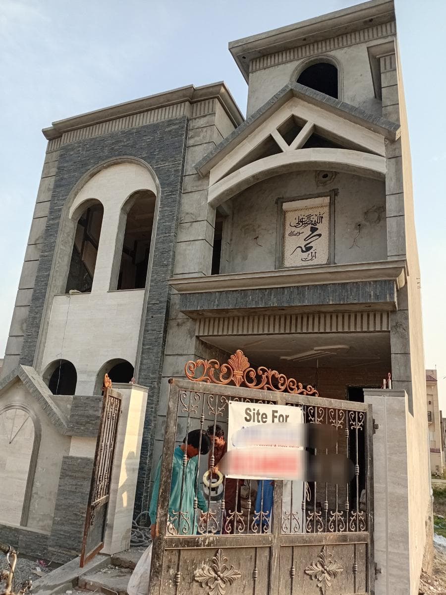 4 Marla Brand New House for sale in Paragon City, Lahore | TL-2184 Slide 1