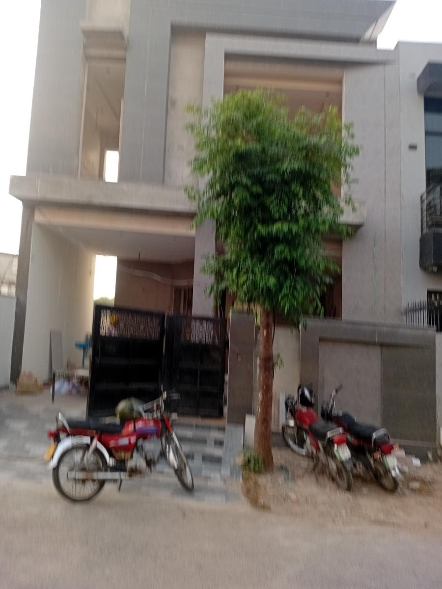 5 Marla Brand New House for sale in DHA Lahore, Lahore | TL-2523 Slide 1
